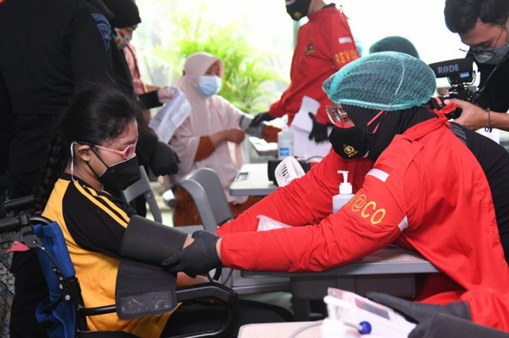 Sambut HUT ke-76 RI, Korps Brimob Vaksinasi Anak Disabilitas di Depok