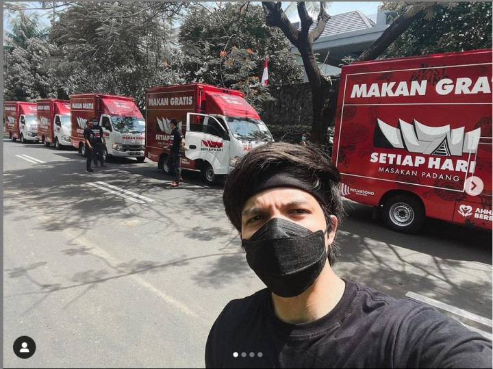 Istimewa, Atta Halilintar Bagikan Nasi Padang Gratis Setiap Hari