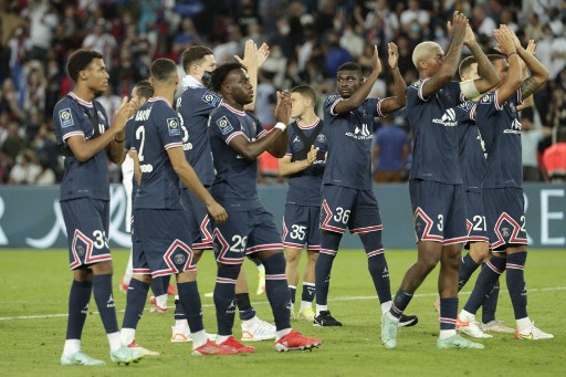 PSG Tekuk Strasbourg Sambil Perkenalkan Messi dan Para Pemain Anyar