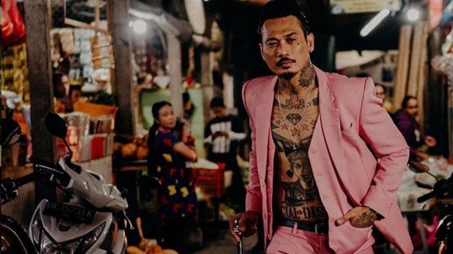 Jerinx Minta Warga Bantu Indonesia Bangkit Melalui Vaksinasi