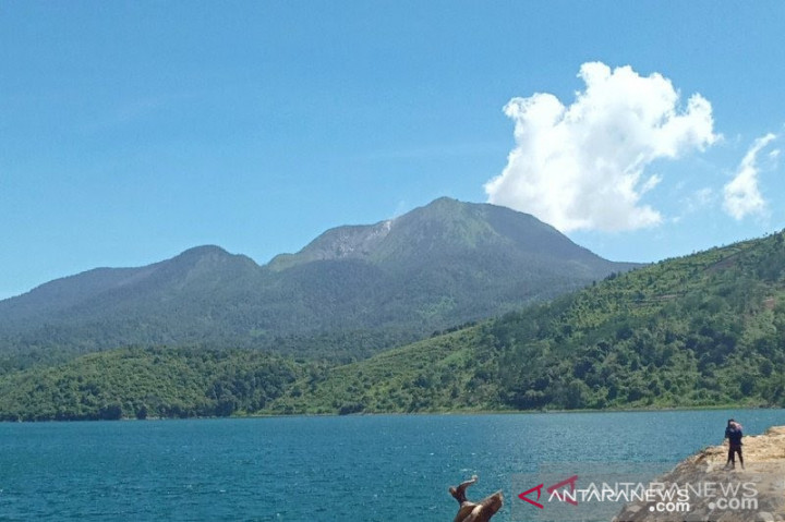 Pendakian Gunung Talang Ditutup Hingga 20 Agustus
