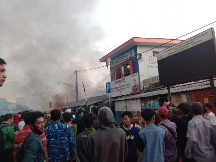 70 Kios Pasar Ciawi Tasikmalaya Hangus Terbakar