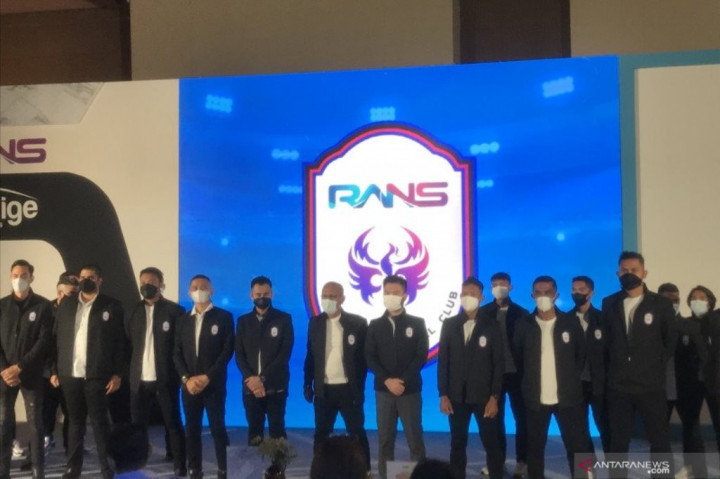 Wow! Klub Raffi Ahmad RANS Cilegon FC Mau Uji Coba Lawan Klub Mesut Ozil