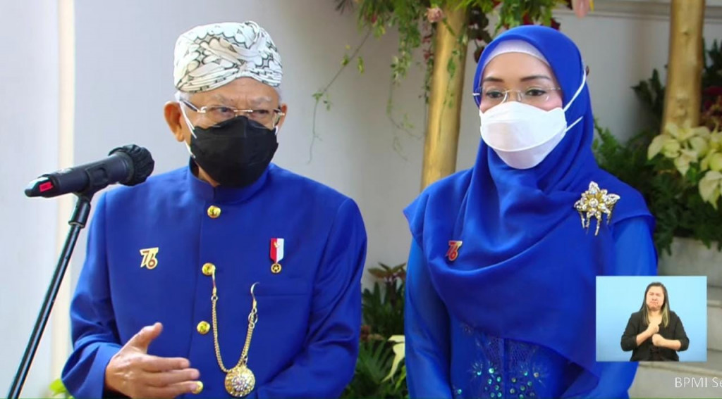 Wakil Presiden (Wapres) Ma'ruf Amin dan Wury Ma'ruf Amin. Foto: BPMI Setwapres