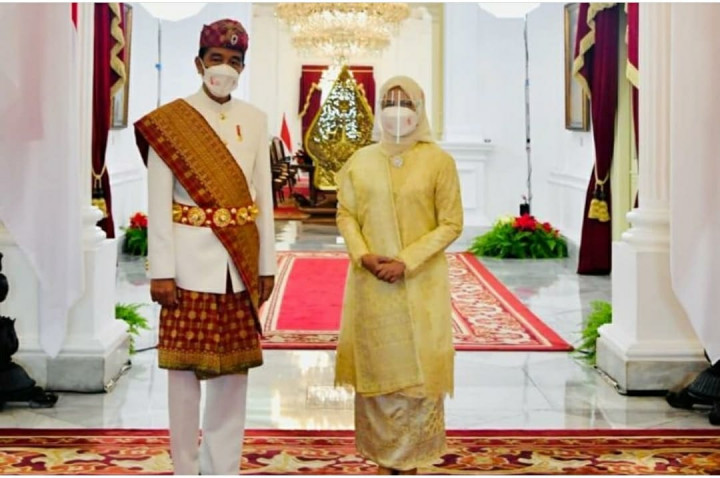 Semarak Baju Adat Jokowi-Ma'ruf di Upacara HUT ke-76 RI