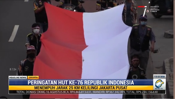 Puluhan Pemuda Arak Bendera Merah Putih 76 Meter Keliling Jakpus