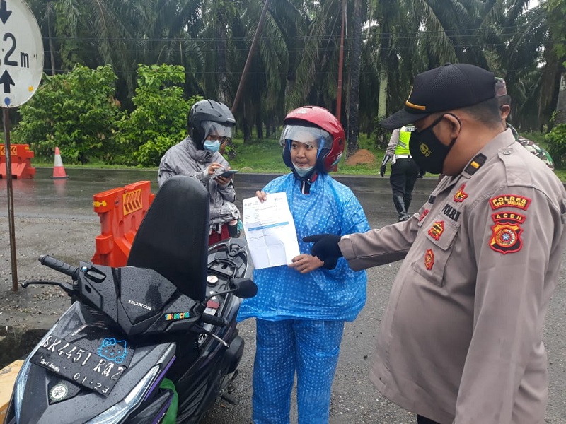 Perbatasan Aceh-Sumut disekat. foto: Istimewa