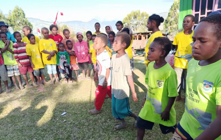 Semarak Warga Papua Merayakan HUT ke-76 RI