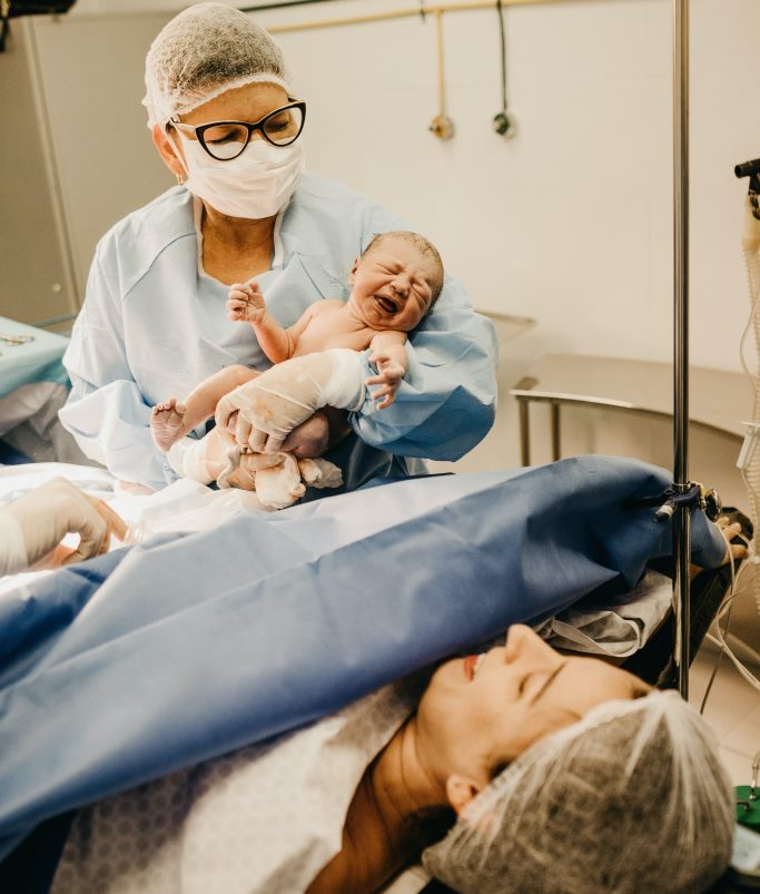 Berjalan Kaki Bantu Memulihkan Kondisi setelah Persalinan Sesar