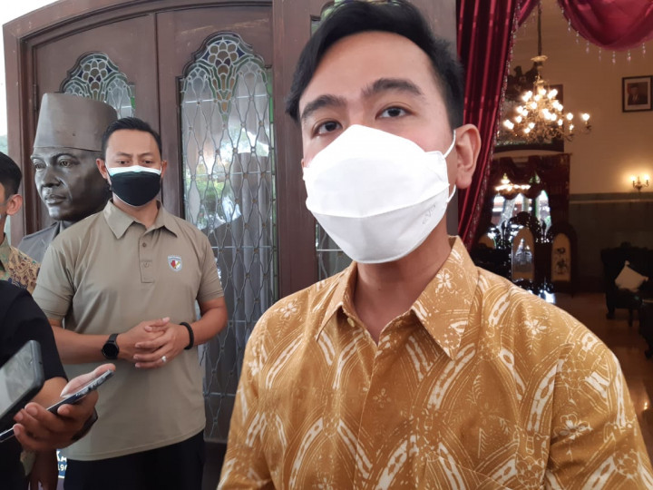 Siapkan PTM, Gibran Kebut Vaksinasi Pelajar