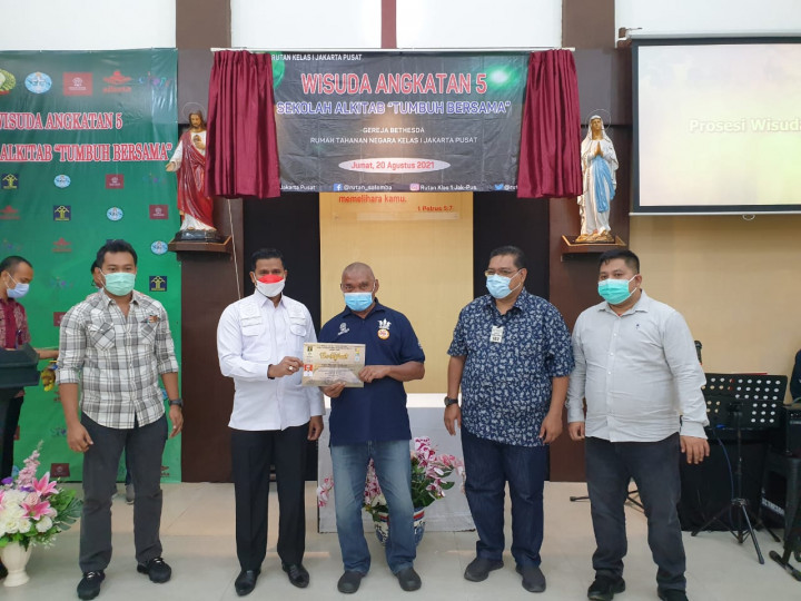 25 Warga Binaan Rutan Salemba Diwisuda