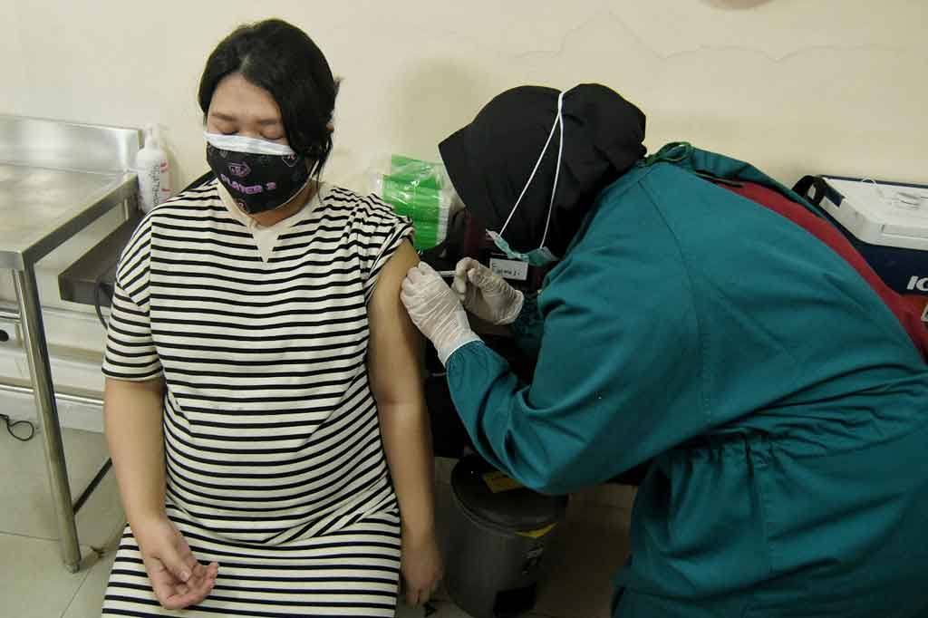 Ilustrasi--Ibu hamil mendapatkan vaksinasi covid-19. (MI/Andri Widiyanto)