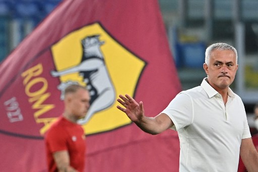 Mourinho Sebut Roma Berbeda dengan Klub yang Pernah Ditanganinya