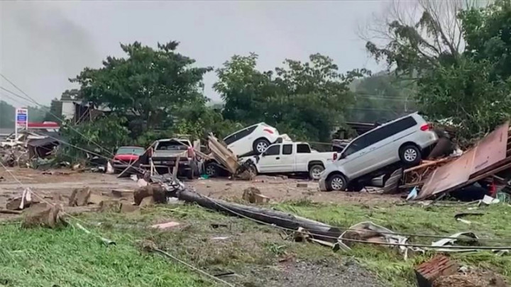 22 Orang Tewas dan Puluhan Hilang Usai Banjir Landa Tennessee