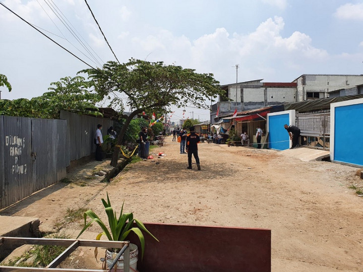 Benda Diduga Bom di Bekasi Dibuang Oleh 3 Pria