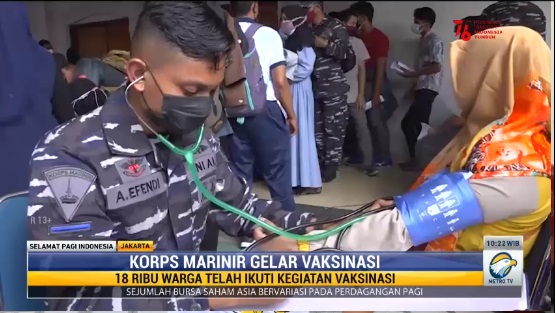 Markas Marinir Cilandak Jamu Peserta Vaksinasi dengan Makan Siang