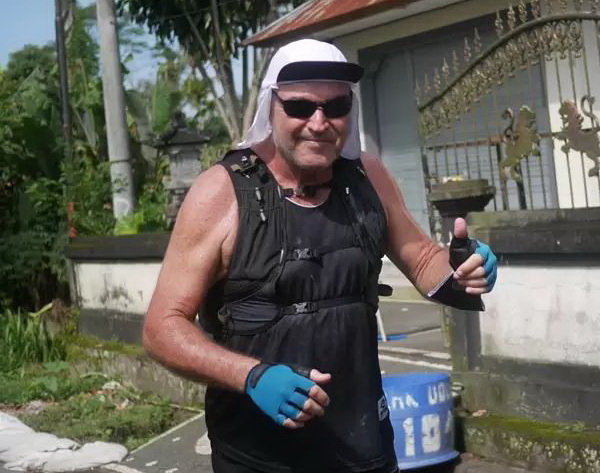 Galang Donasi untuk Anak Korban Pandemi, Musisi Austria Lari Jakarta-Bali