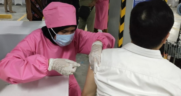 Jelang Peparnas 2021, Puluhan Atlet Disabilitas Divaksinasi Covid-19 di Bandung