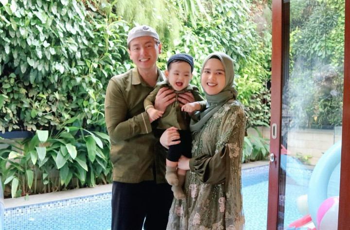 Ayah Cut Meyriska Meninggal Dunia