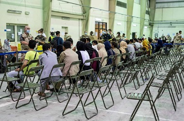 Warga Prancis yang Dievakuasi dari Kabul Tiba di UEA