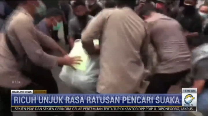 Unjuk Rasa Pencari Suaka asal Afghanistan Ricuh