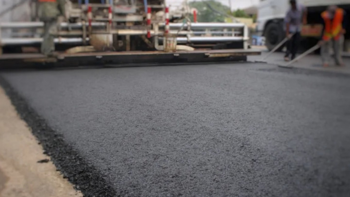 Penggunaan Limbah Plastik untuk Aspal Jalan