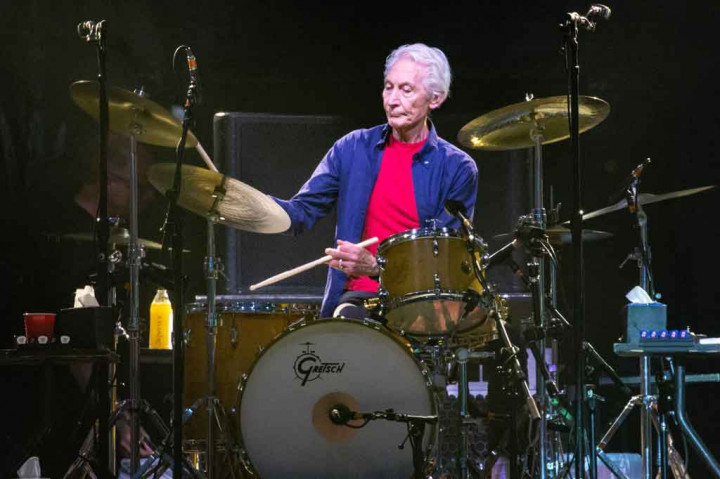 Drummer Rolling Stones Charlie Watts Meninggal Dunia
