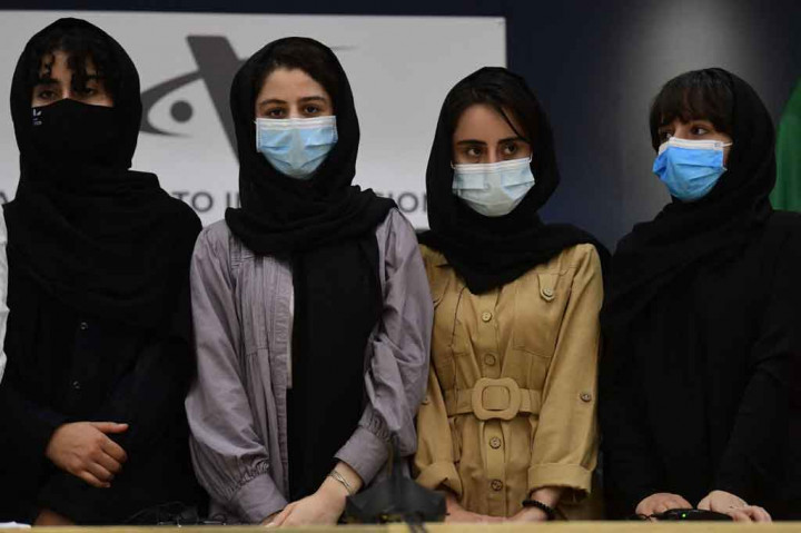 Momen Meksiko Sambut Tim Robotika Perempuan Afghanistan