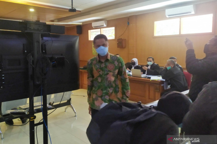 Hengky Kurniawan Bersaksi di Sidang Korupsi Bupati Bandung Barat Nonaktif Aa Umbara