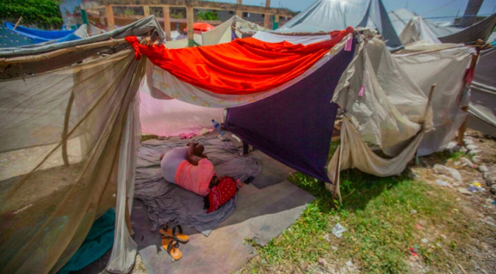 Gempa Hancurkan Rumah, Perempuan Haiti Takut Diperkosa