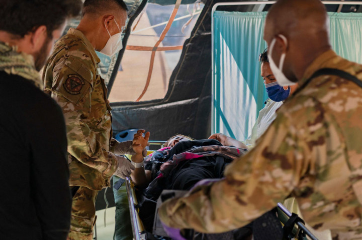 Bayi Afghanistan yang Lahir di Pesawat Militer AS Diberi Nama 'Reach'