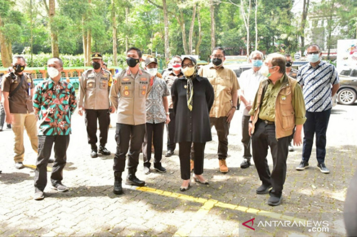 Alasan Bupati Bogor Izinkan Taman Safari Buka