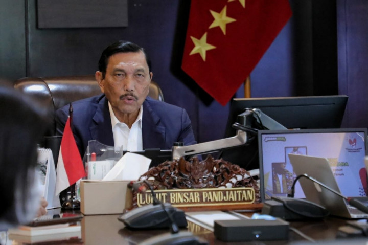 Luhut Bandingkan Langkah Pemerintah Tangani Krisis 1998 dengan Pandemi Covid-19