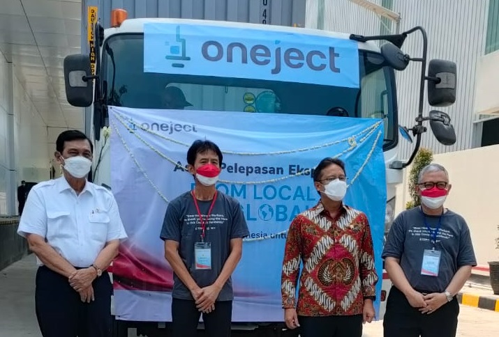 Luhut: Indonesia Ekspor Alat Suntik ke UNICEF dan Ukraina