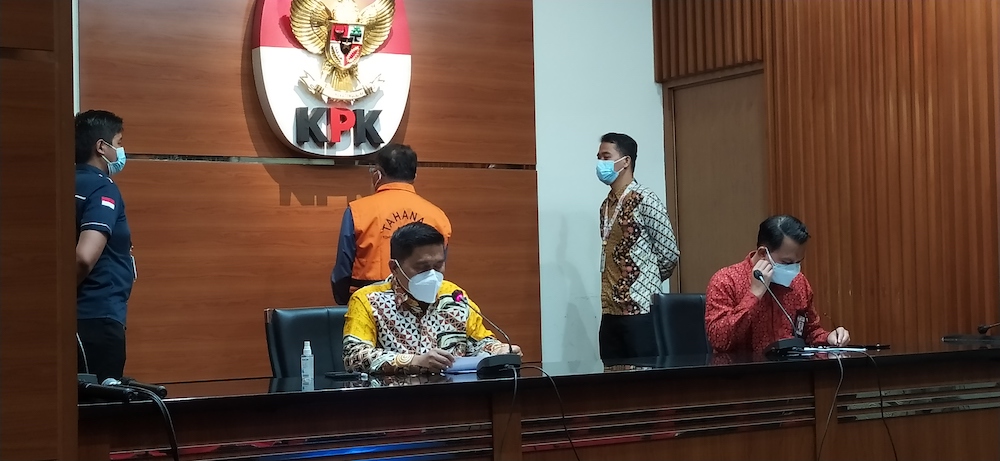 Penahanan Sekda Tanjungbalai Yusmada/Medcom.id/Candra.