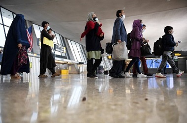 Ribuan Warga Afghanistan Tiba di Bandara Amerika Serikat