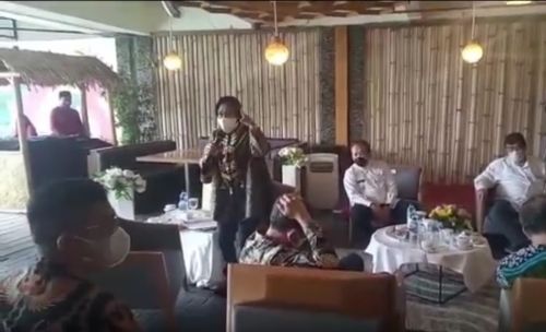 Risma Ngamuk 8.000 Bansos di Jember Belum Tersalur: Ini Pasti Tidak Jalan!