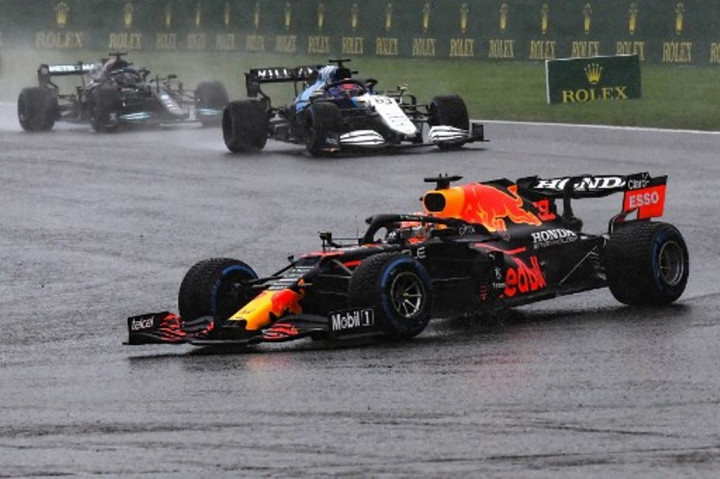Daftar Balapan F1 yang Menghasilkan Separuh Poin