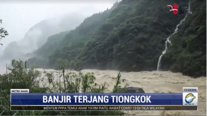 Banjir Landa Tiongkok Akibat Hujan Deras Terus Menerus
