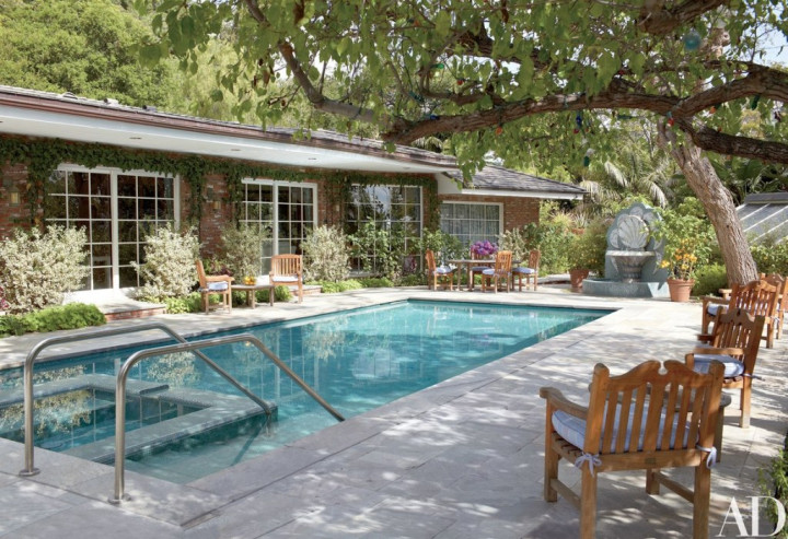 Rumah Bekas Elizabeth Taylor Terjual dengan Harga Rp156 Miliar