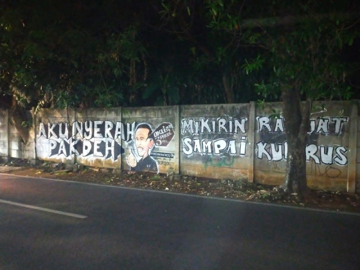 Polisi Cek Keberadaan Mural Mirip Presiden di Jakarta