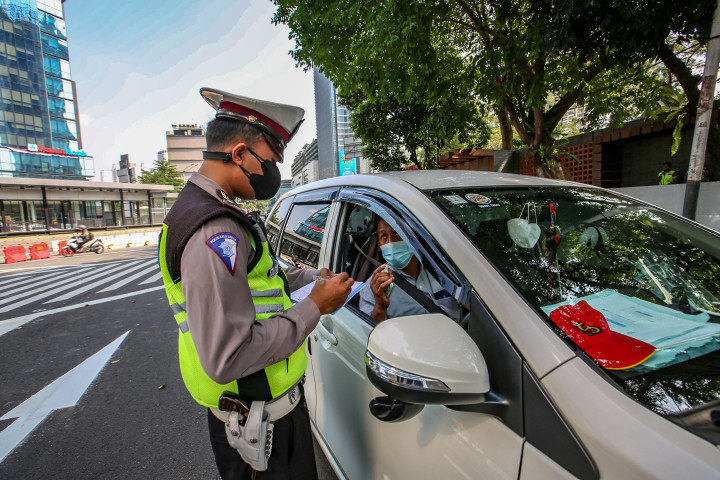 Sanksi Tilang Ganjil Genap DKI Jakarta Mulai Berlaku Hari Ini