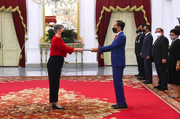 President Jokowi Receives Credentials of 4 Foreign Ambassadors