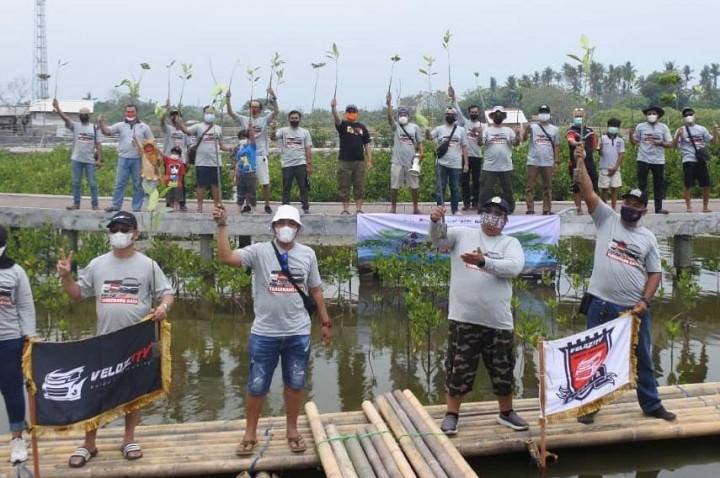 Dvecta Halau Abrasi di Pantai Tangerang