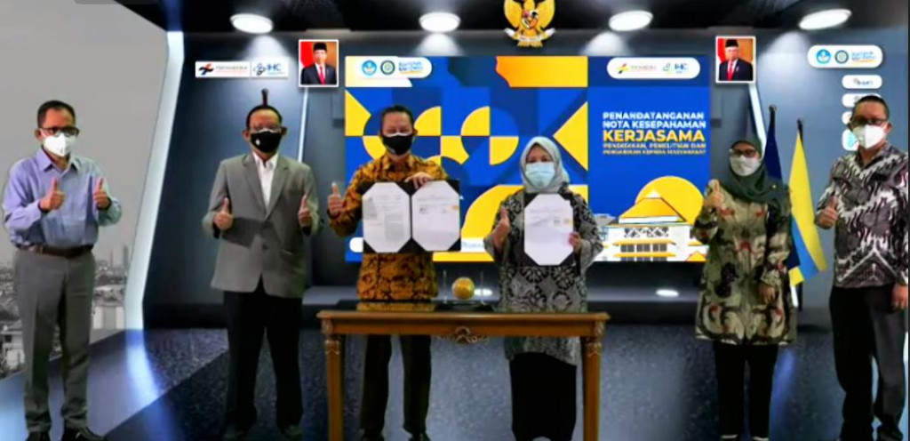 Unair teken MoU dengan Pertamina. Foto: Dok. Unair