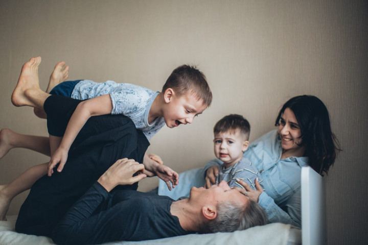 Sindrom Anak Emas dan Dampak Negatifnya ketika Dewasa