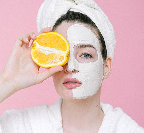 3 Bahan Scrub Alami untuk Mencerahkan Kulit