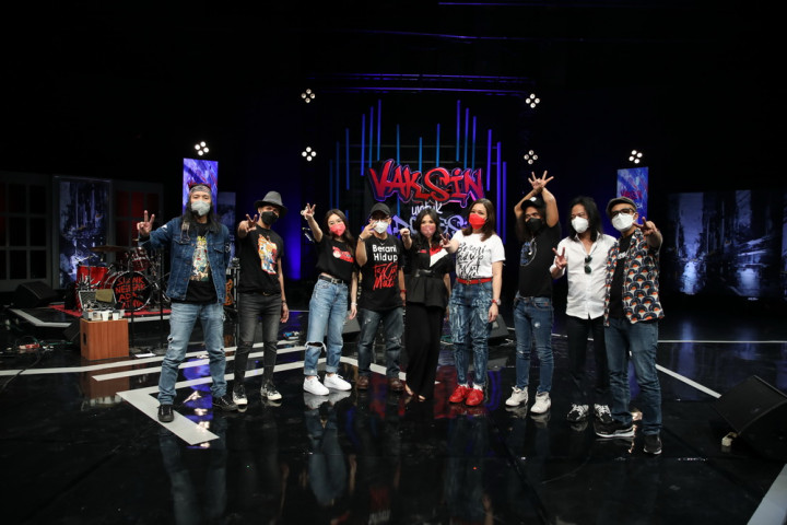 Slank Puji Program Donasi yang Dimotori Rudi Valinka dan Maia