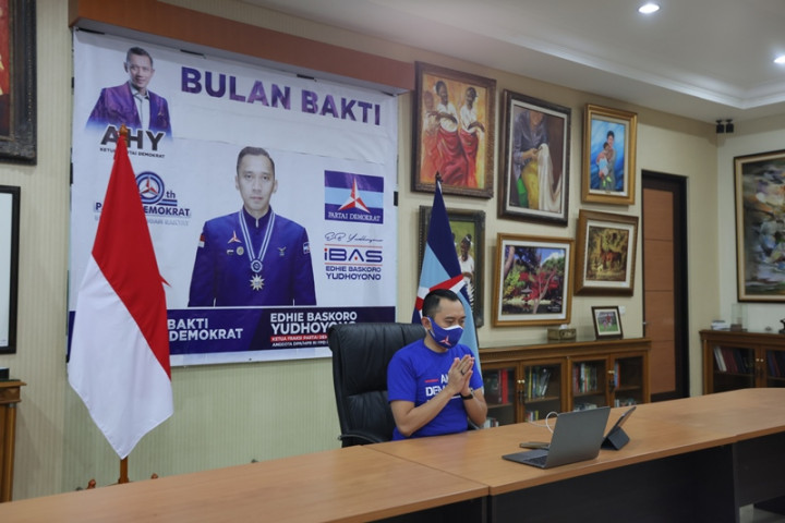 Ibas Sebar Ribuan Paket Beras ke 5 Kabupaten di Jatim