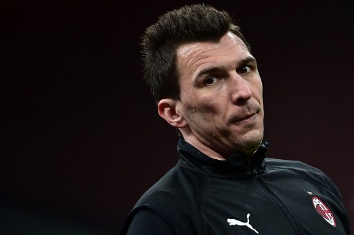 Mario Mandzukic Gantung Sepatu